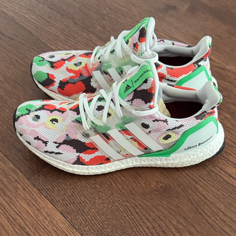 Adidas Ultra Boost Marimekko Size 8 .. very good condition - Picture 3 of 6